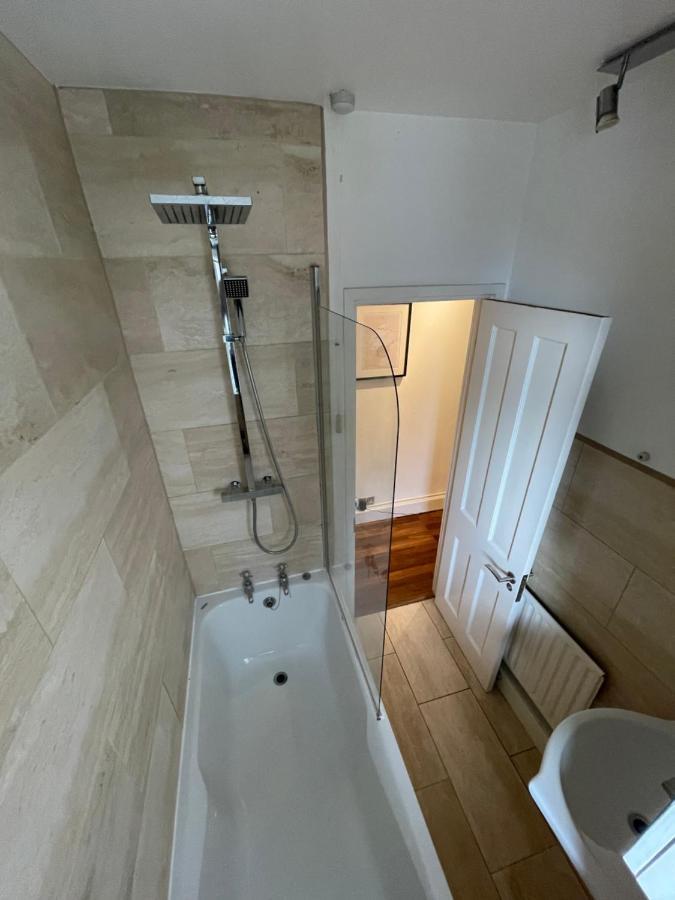 Apartmán Spacious Flat Opposite The Oval Londýn Exteriér fotografie